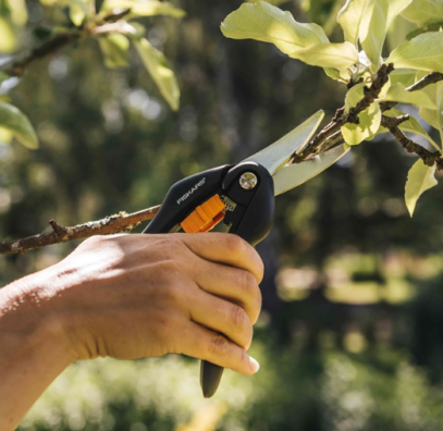 Універсальні ножиці Fiskars SingleStep &trade; SP28 111280 (1000571) 1000571 фото