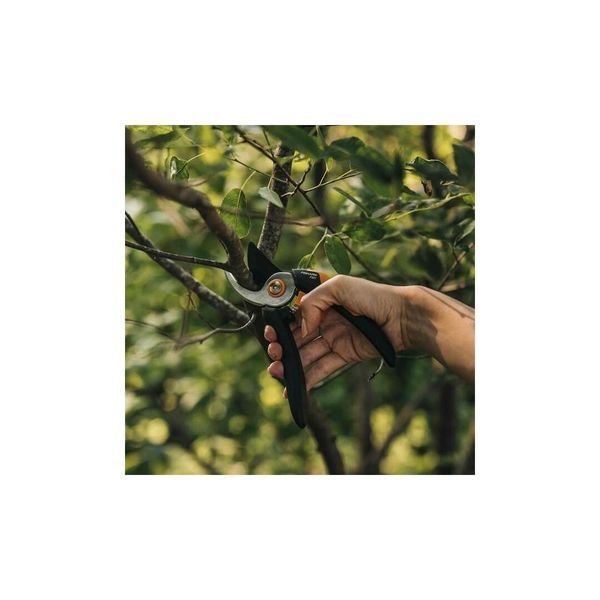 Секатор площинний Fiskars Solid P321 (1057162) 1057162 фото