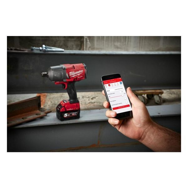 Гайковерт акумуляторний безщітковий MILWAUKEE 3/4" (2034Нм) M18 ONEFHIWF34-0X, з кільцем (каркас) 4933459729 фото