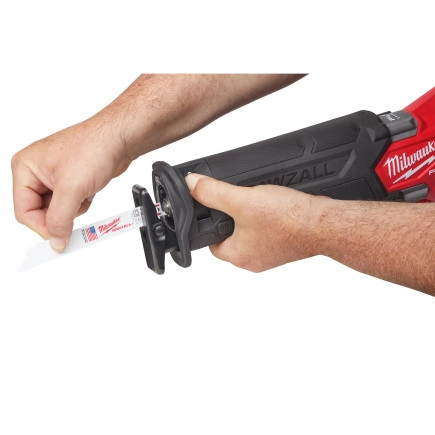 Пила сабельная аккумуляторная MILWAUKEE, M18 FSZ-0X (+холст, HD кейс) 4933478293 фото