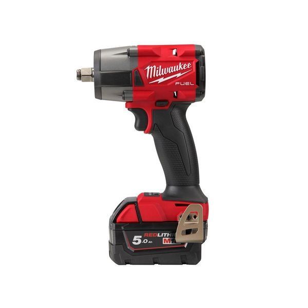 Гайковерт аккумуляторный бесщёточный MILWAUKEE 1/2" (881 Нм) M18 FMTIW2F12-502X,с кольцом 4933478450 фото
