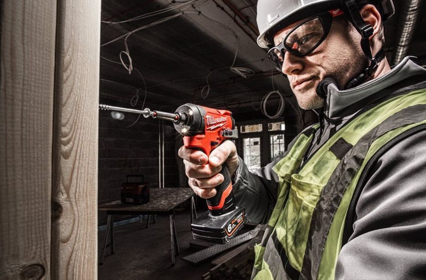 Гвинтоверт акумуляторний Milwaukee M12 FID2-0 (без АКБ та ЗП) 4933479876 фото