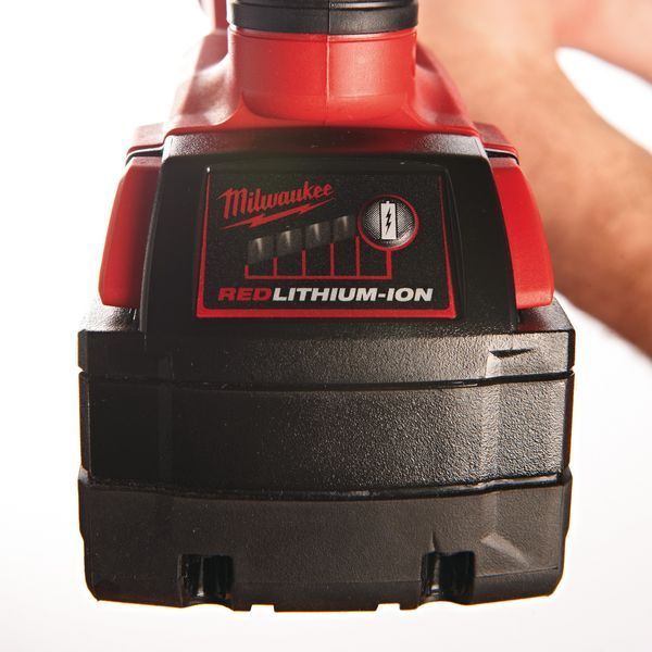 Пила шабельна акумуляторна MILWAUKEE, M18 BSX-402C (ЗП+2ак.Х4Аг+кейс) 4933447285 фото