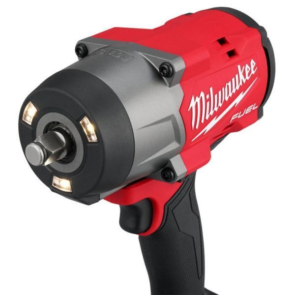 Гайковерт аккумуляторный бесщёточный MILWAUKEE 1/2" (2034 Нм) M18 FHIW2F12-502X, с кольцом 4933492783 фото