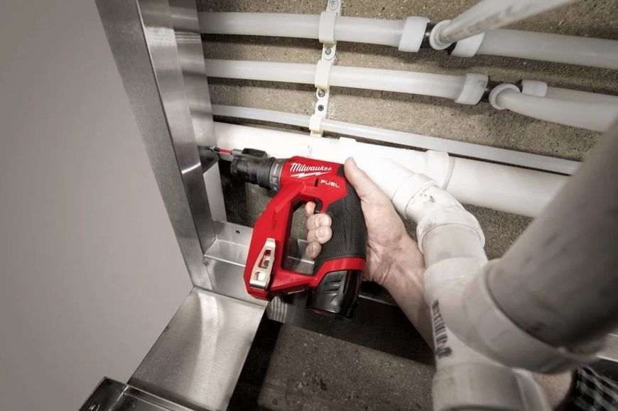 Дриль-шурупокрут акумуляторний MILWAUKEE, M12 FDDXKIT-202X, 34 Нм (+ зар.пр., 2 акум. Х2Аг, 4 насад. 4933464979 фото