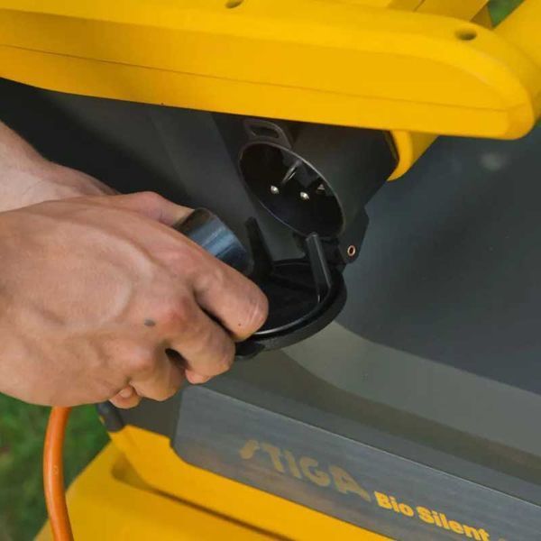 Измельчитель садовый електричный Stiga BIO Silent 2500 BIO_Silent2500 фото