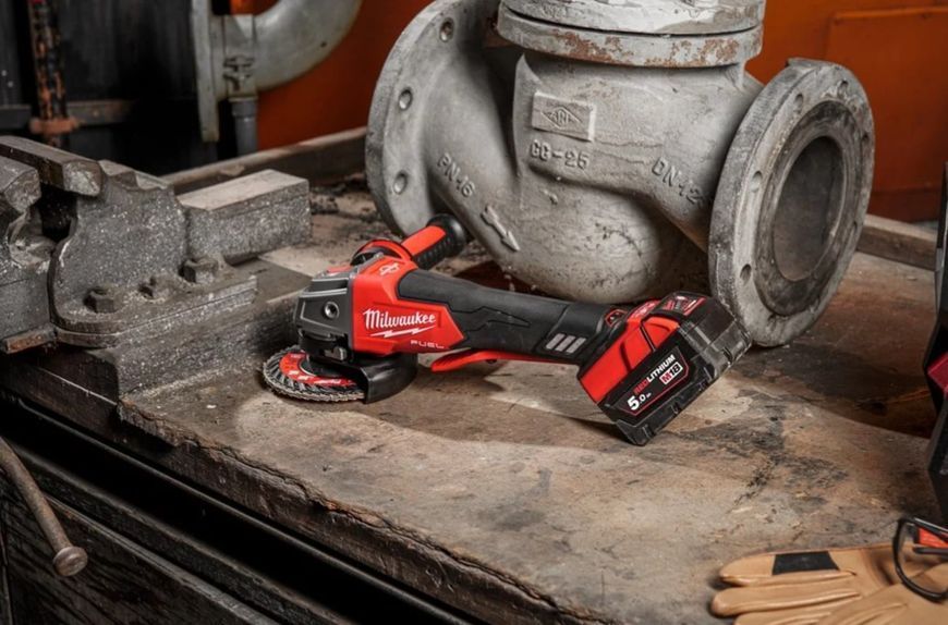 Шлифмашина угловая аккумуляторная MILWAUKEE, M18 ONEFSAG125XPDB-0X, диаметр 125мм (HD кейс) 4933478434 фото