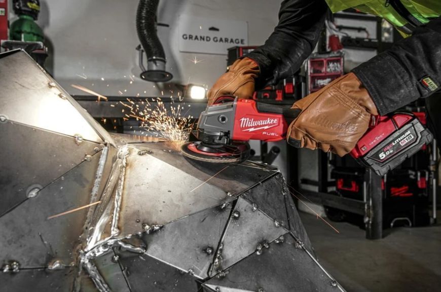 Шлифмашина угловая аккумуляторная MILWAUKEE, M18 ONEFSAG125XPDB-0X, диаметр 125мм (HD кейс) 4933478434 фото