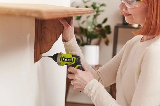 Отвертка аккумуляторная Ryobi USB Lithium RSD4-120TA2 4В (1х2Ач) 5Нм, 200об/мин 5133006211 фото