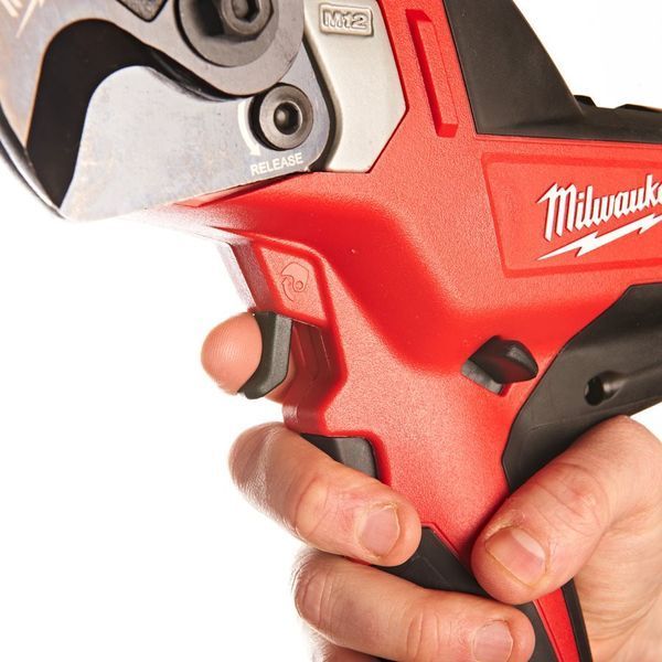 Кабелеріз акумуляторний MILWAUKEE, M12 CC-0 4933431600 фото
