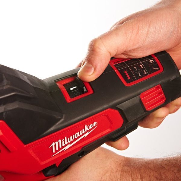 Кабелеріз акумуляторний MILWAUKEE, M12 CC-0 4933431600 фото