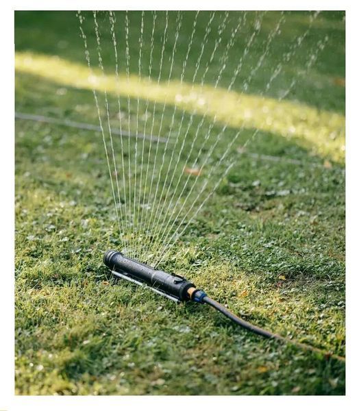 Дощувач Fiskars осцилюючий Fiskars Comfort S-M (1070834) 1070834 фото