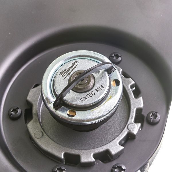 Шліфмашина кутова акумуляторна MILWAUKEE, M18 ONEFLAG230XPDB-0C, діаметр 230мм (кейс) 4933478782 фото