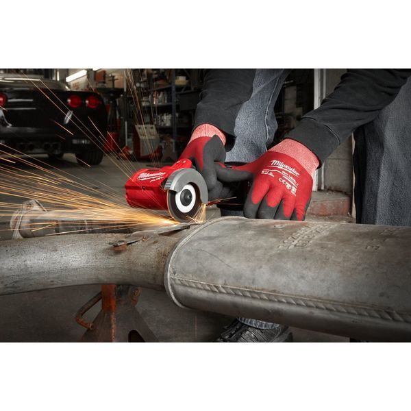 Шлифмашина универсальная отрезная аккумуляторная MILWAUKEE M12 FCOT, 76мм 4933464618 фото