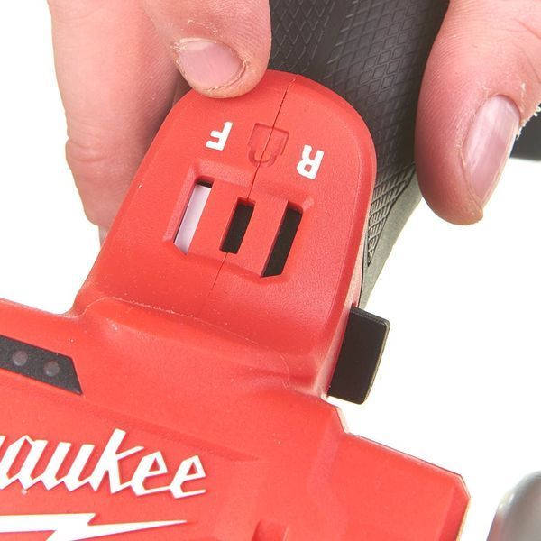 Шлифмашина универсальная отрезная аккумуляторная MILWAUKEE M12 FCOT, 76мм 4933464618 фото