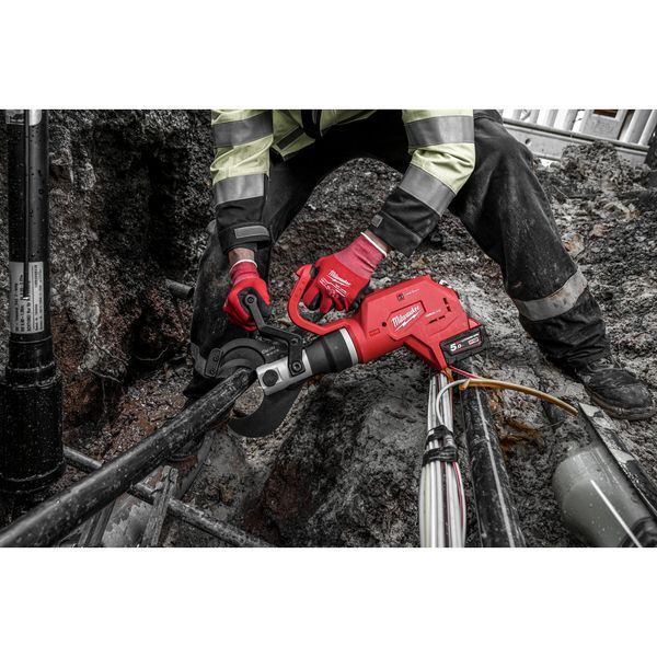 Кабелеріз гідравлічний підземний з пультом акум. MILWAUKEE, M18 HCC75R-502C (+ЗП,2ак.Х5Аг,пульт,кейс) 4933459271 фото