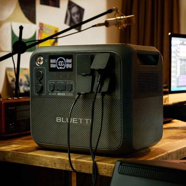 Зарядна станція BLUETTI AC200L Portable Power Station AC200L фото