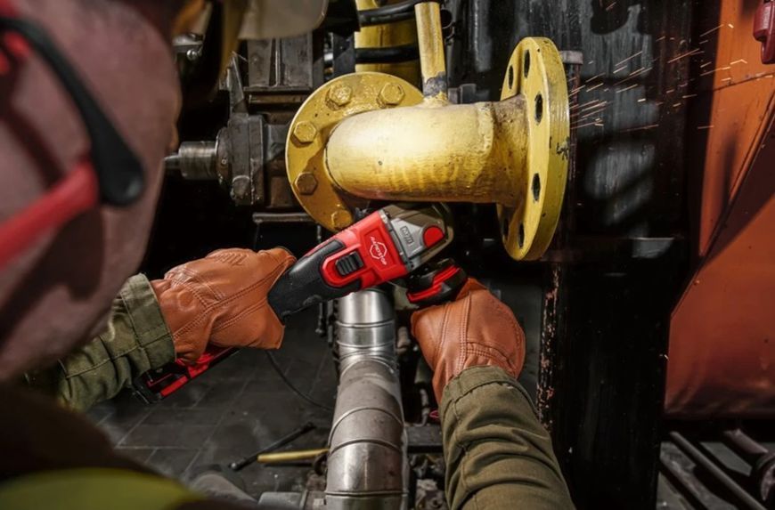 Шліфмашина кутова акумуляторна MILWAUKEE M18 FSAG125XB-0X діаметр 125 мм (HD кейс) 4933478429 фото