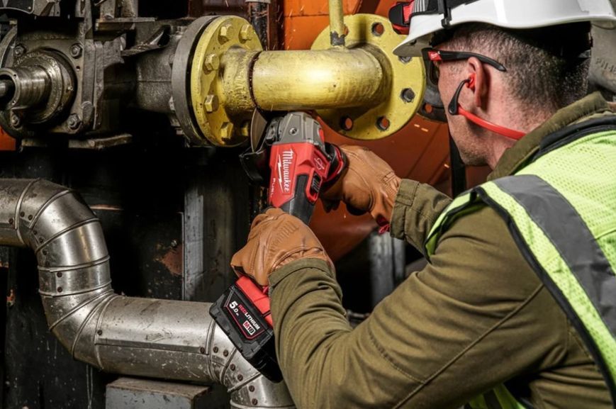 Шліфмашина кутова акумуляторна MILWAUKEE M18 FSAG125XB-0X діаметр 125 мм (HD кейс) 4933478429 фото