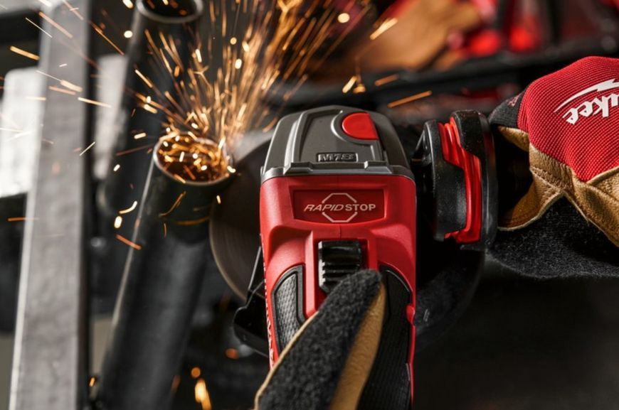 Шліфмашина кутова акумуляторна MILWAUKEE M18 FSAG125XB-0X діаметр 125 мм (HD кейс) 4933478429 фото